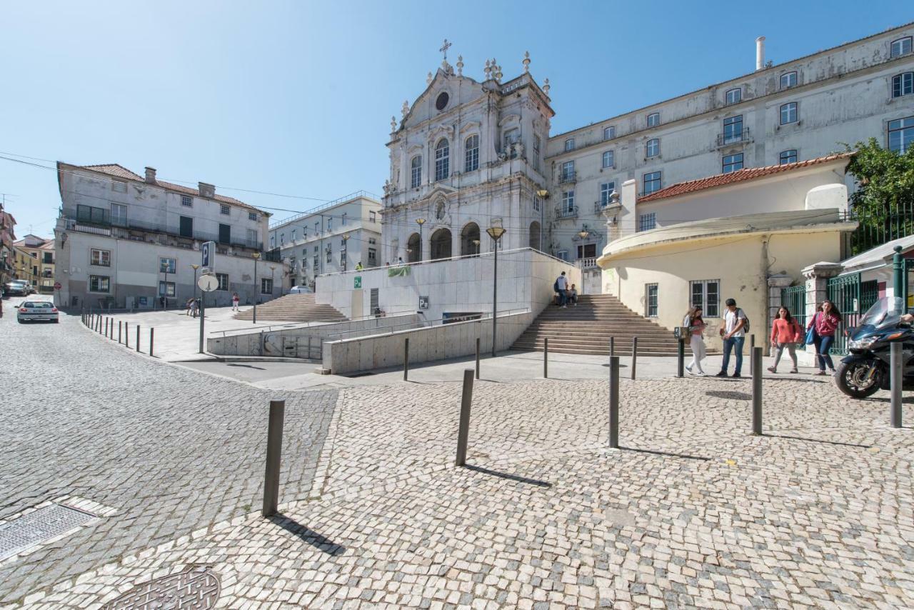 Cozy Apartment In Historic Center Lisbon Exterior photo